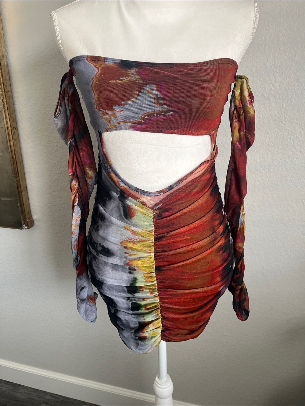 PrettyLittleThing Multicolor Red & Gray Ruched Cutout Crop Dress